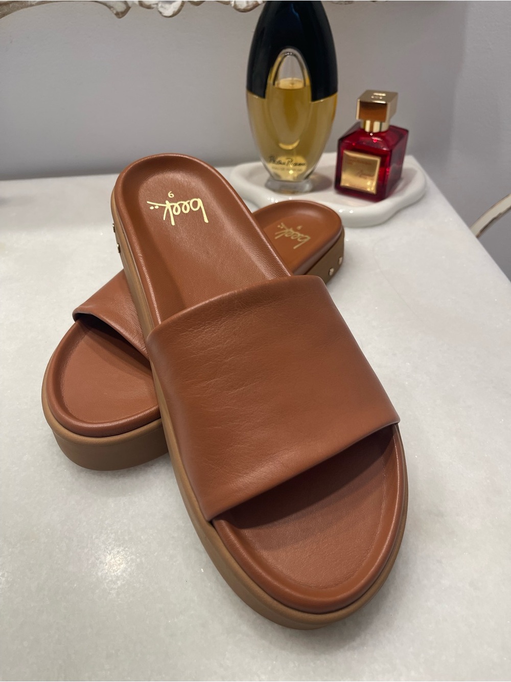 beek Tan Platform Slide Sandals Size 9 New